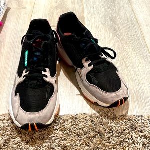 GUC adidas Falcon sneakers